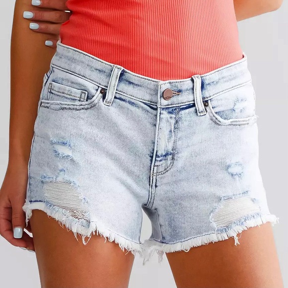 BKE 29 (US 8/9) Payton Denim Women’s Jeans Shorts Distressed Stretch ABK4826 - Picture 1 of 10